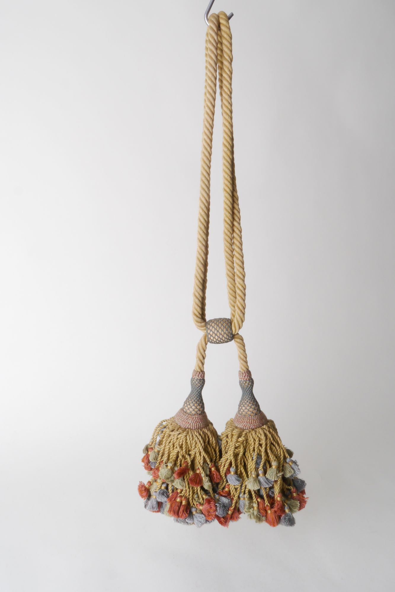 Embrasse om gordijn open te houden met 2 kwasten