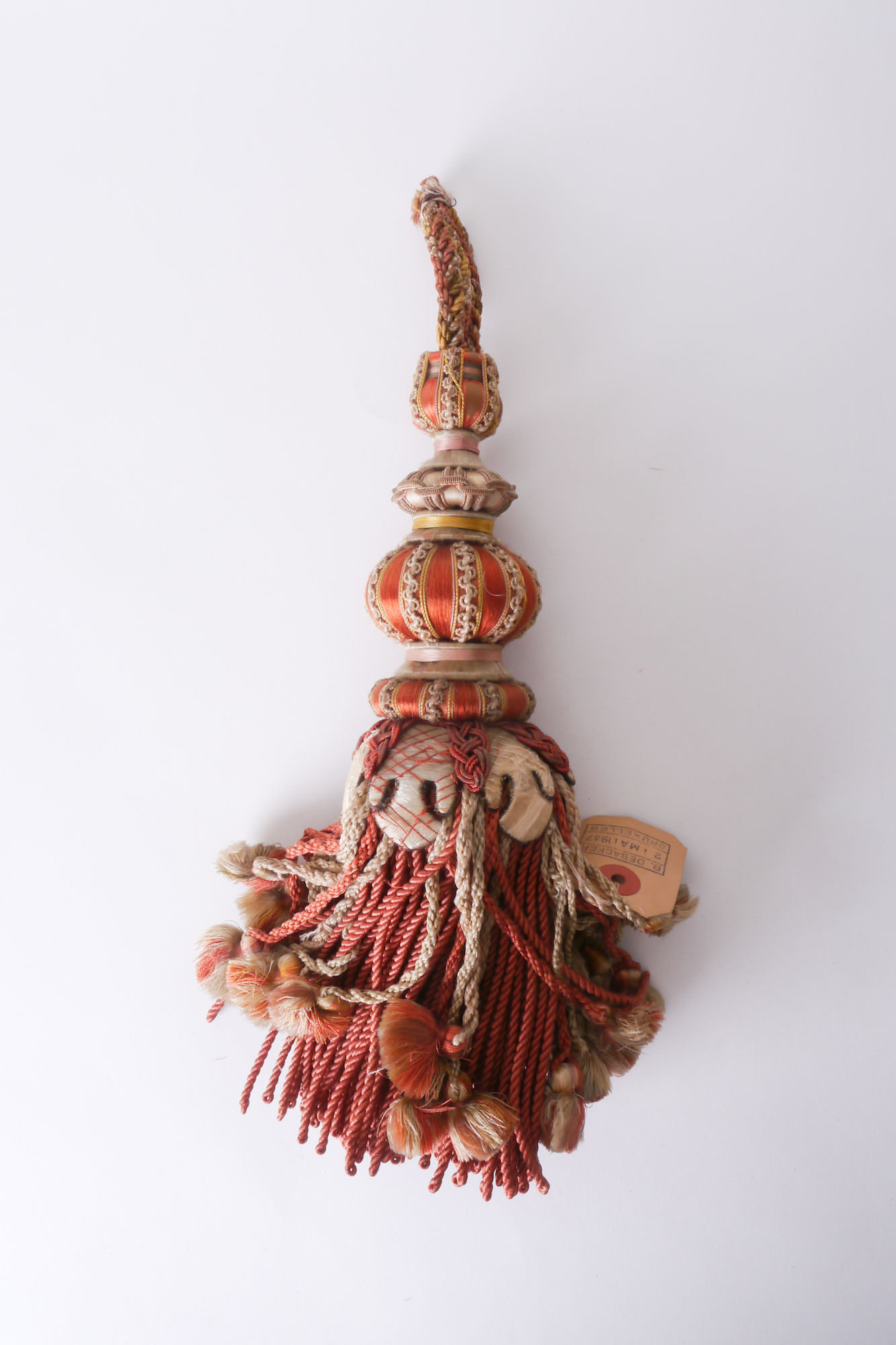 Gland of kwast met 7 vormen, keel en rok