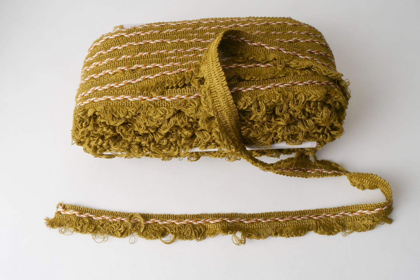 Effilé als onderdeel voor het vervaardigen van passement