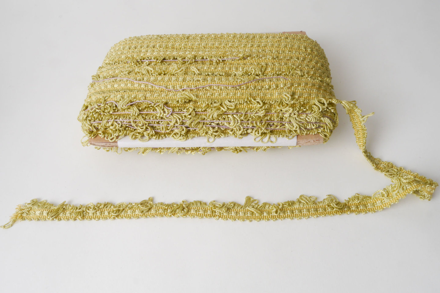 Galon of boord als onderdeel voor het vervaardigen van passement