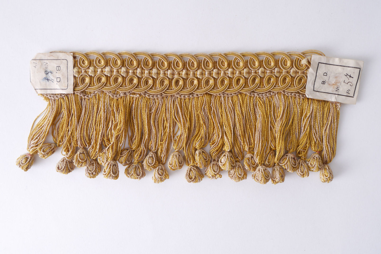 Frange als onderdeel voor het vervaardigen van passement