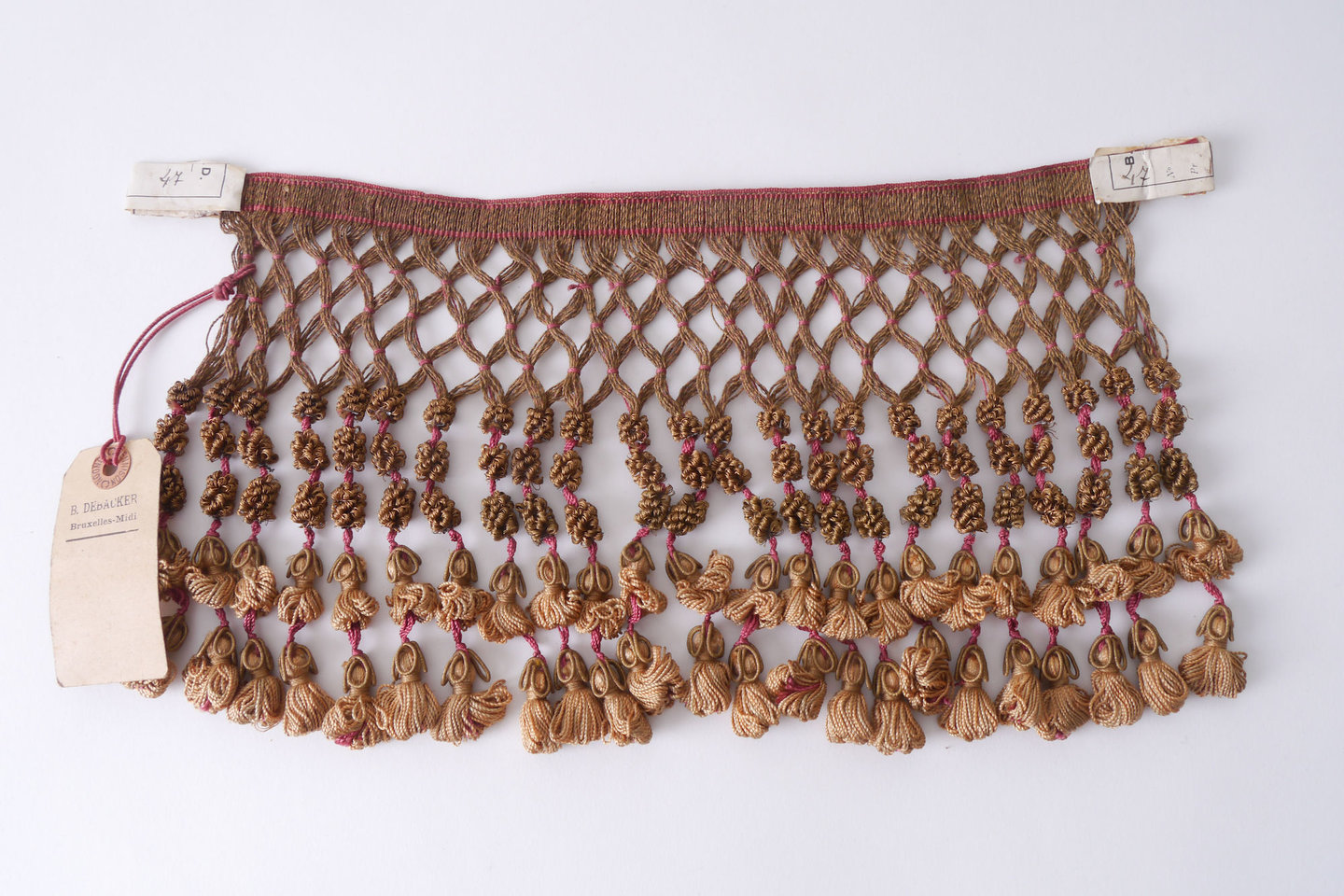 Frange als onderdeel voor het vervaardigen van passement