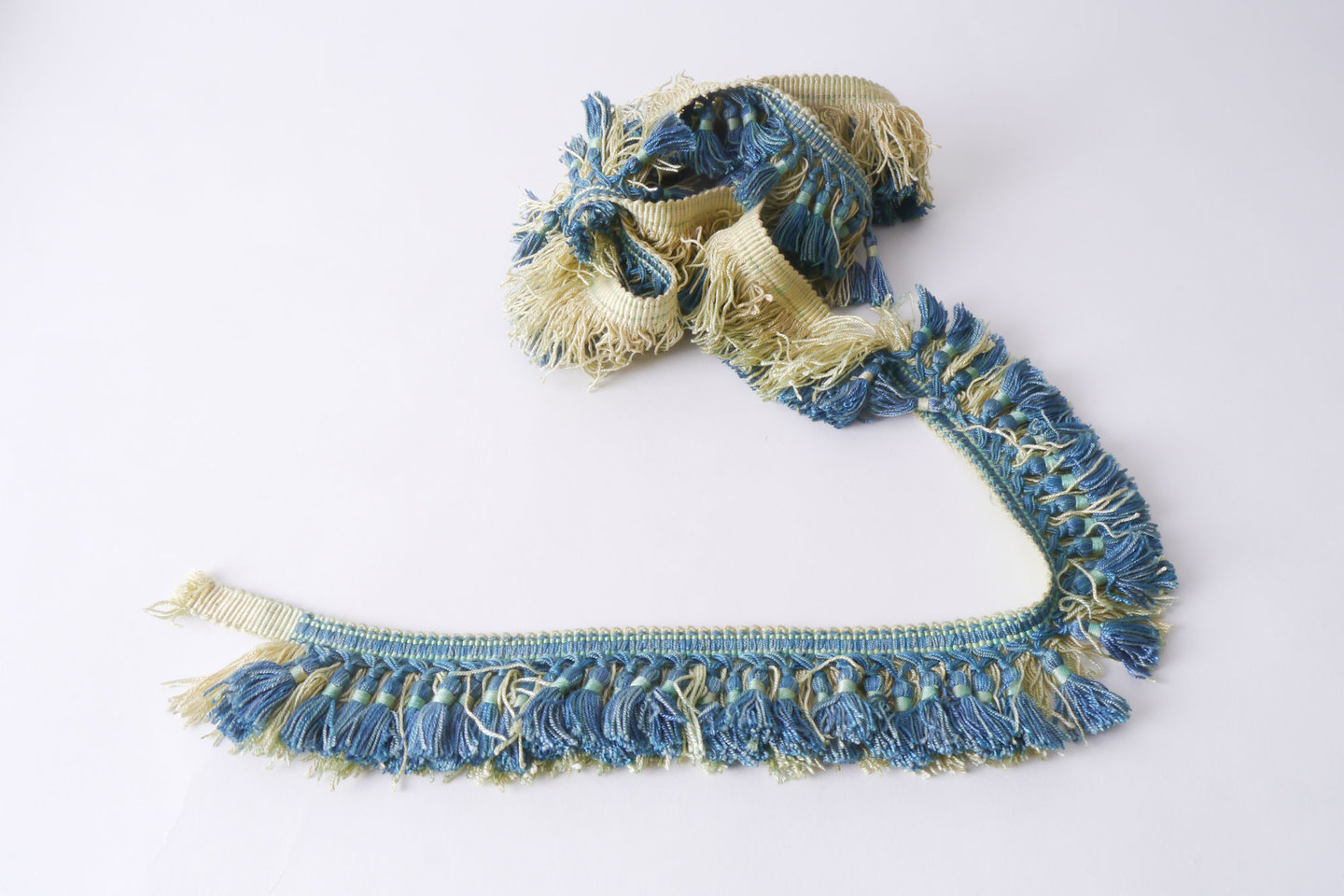 Frange als onderdeel voor het vervaardigen van passement