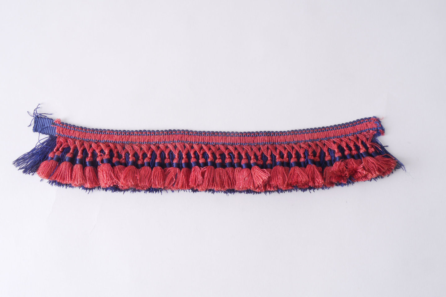 Frange als onderdeel voor het vervaardigen van passement