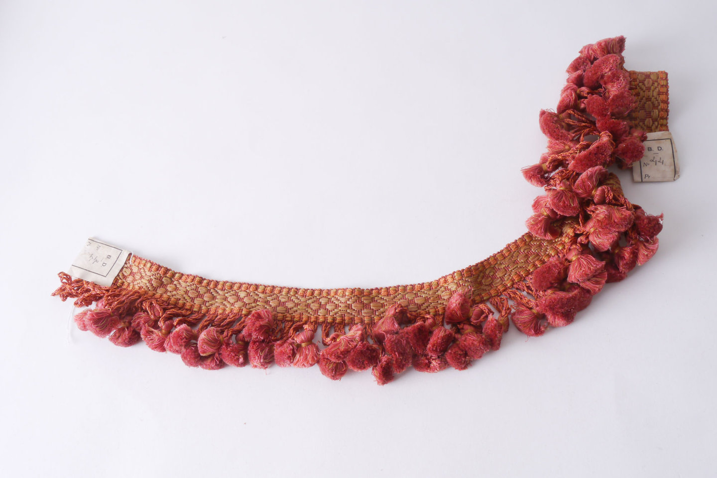 Frange als onderdeel voor het vervaardigen van passement