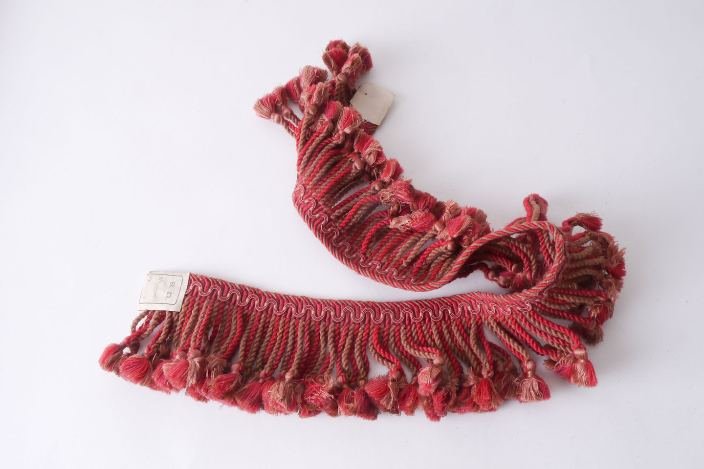 Frange als onderdeel voor het vervaardigen van passement