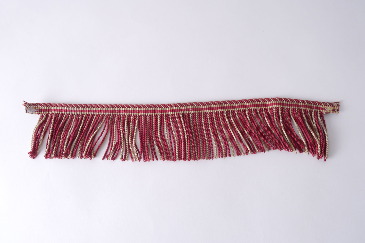 Frange als onderdeel voor het vervaardigen van passement