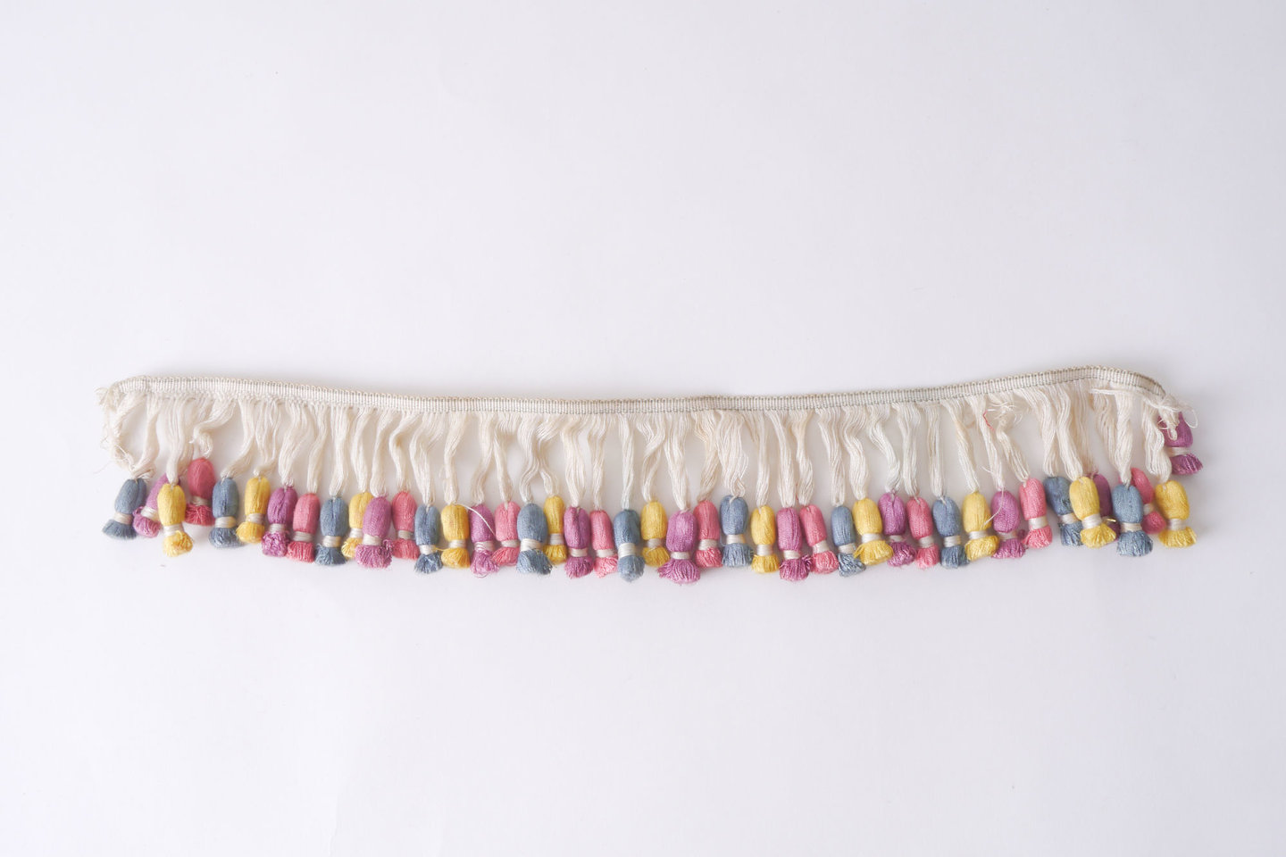 Frange als onderdeel voor het vervaardigen van passement