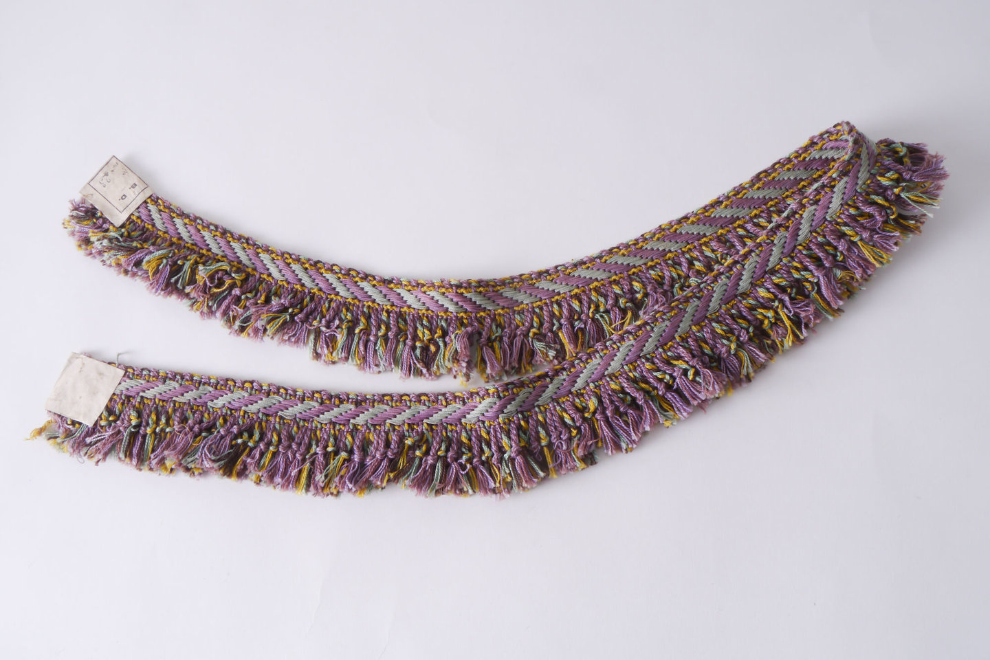 Frange als onderdeel voor het vervaardigen van passement