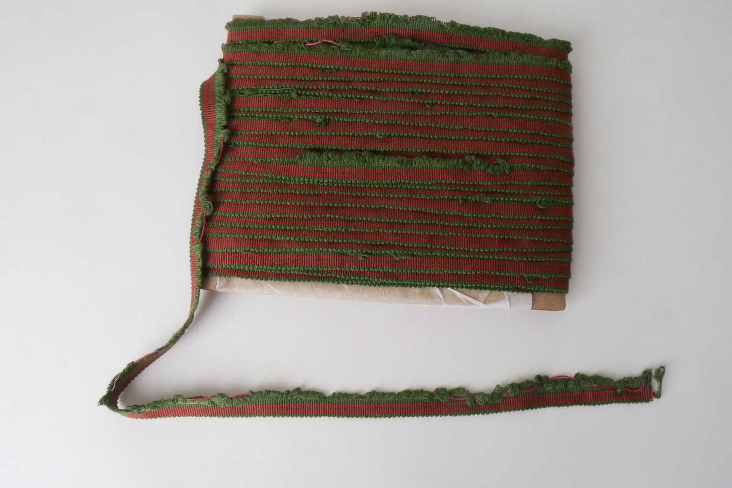 Galon of boord als onderdeel voor het vervaardigen van passement