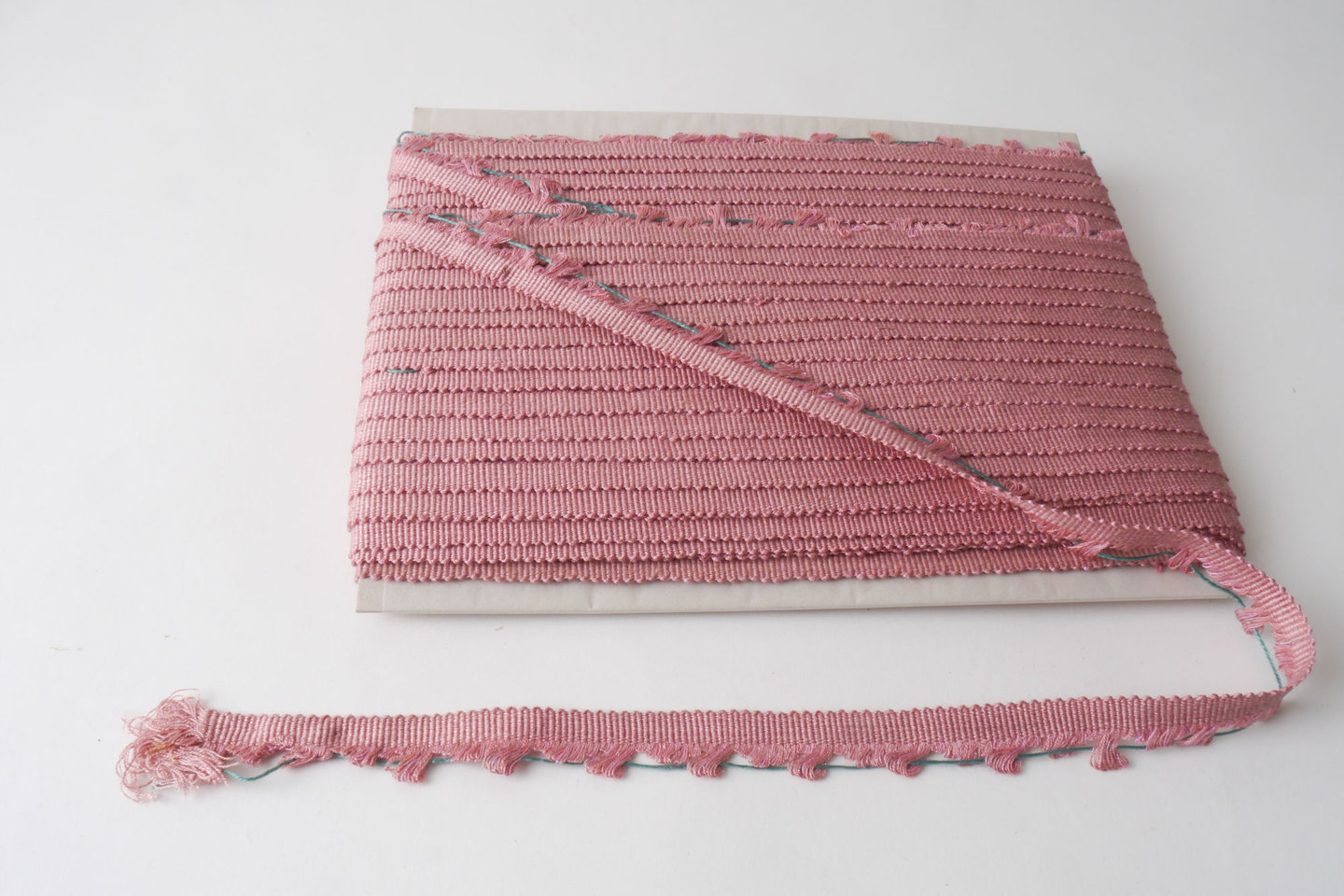 Galon of boord als onderdeel voor het vervaardigen van passement