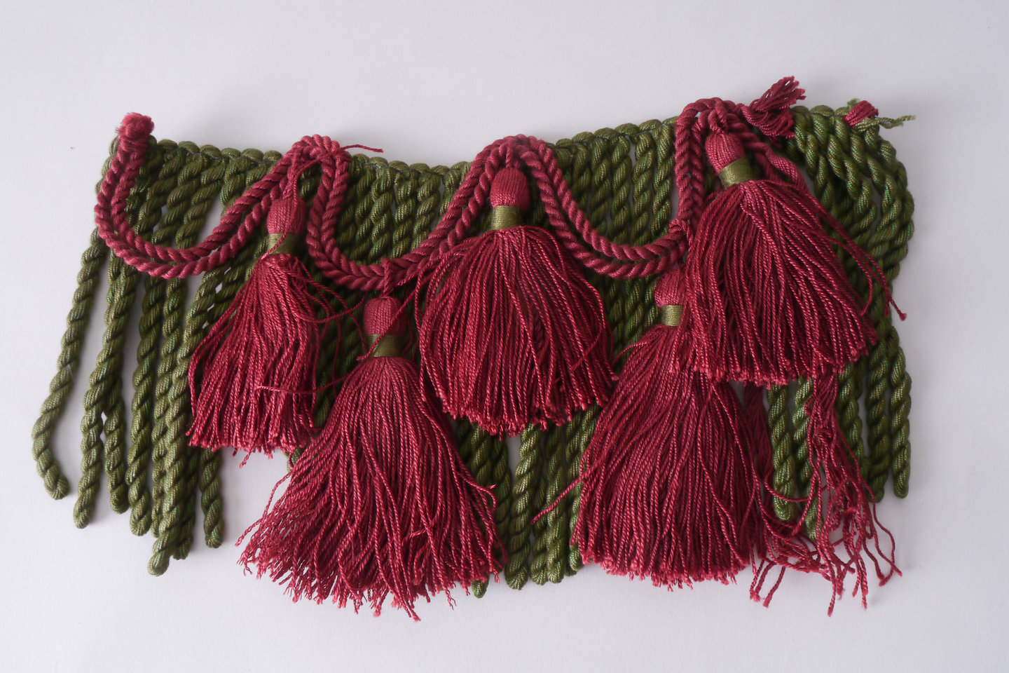 Frange als onderdeel voor het vervaardigen van passement