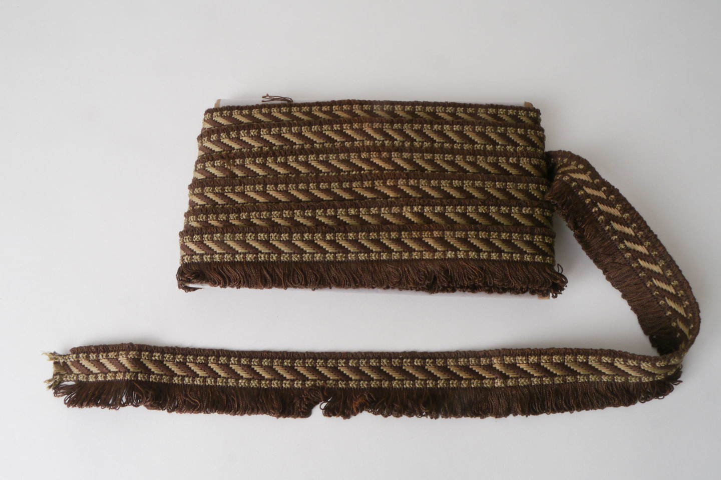 Effilé als onderdeel voor het vervaardigen van passement