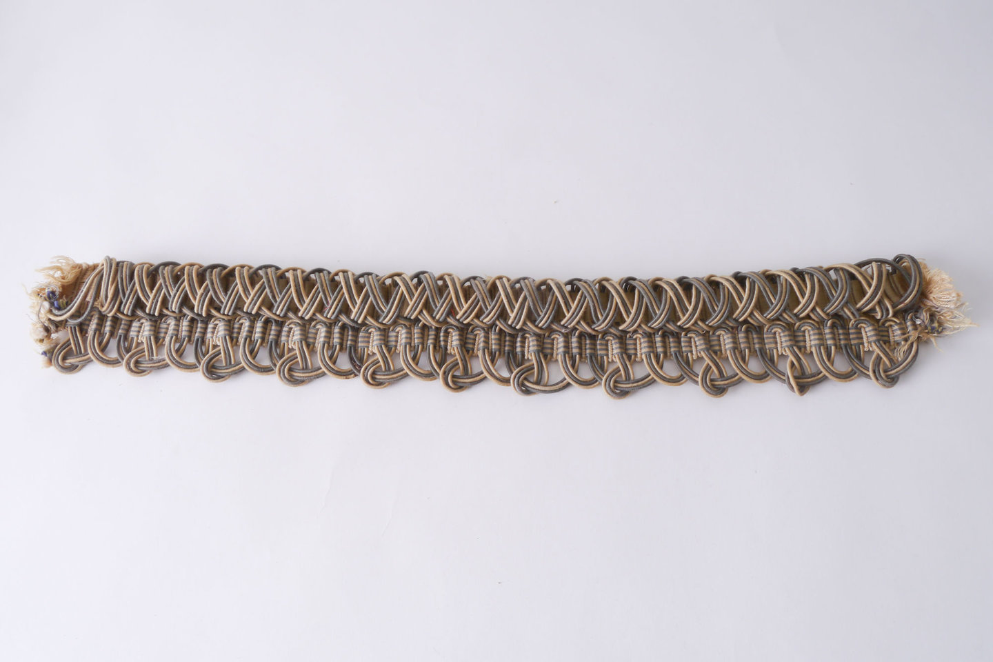 Crête als ornament voor het vervaardigen van passement