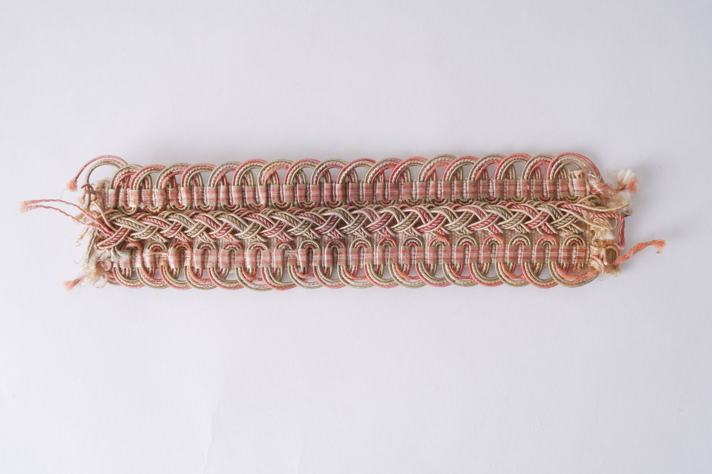 Crête als ornament voor het vervaardigen van passement