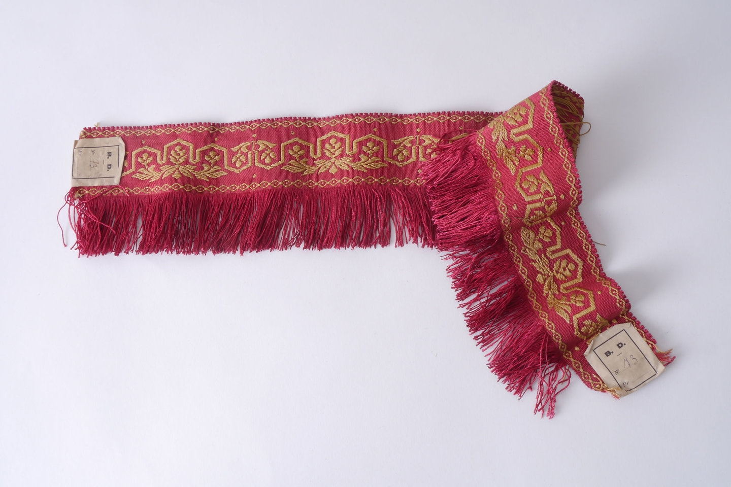 Effilé als onderdeel voor het vervaardigen van passement