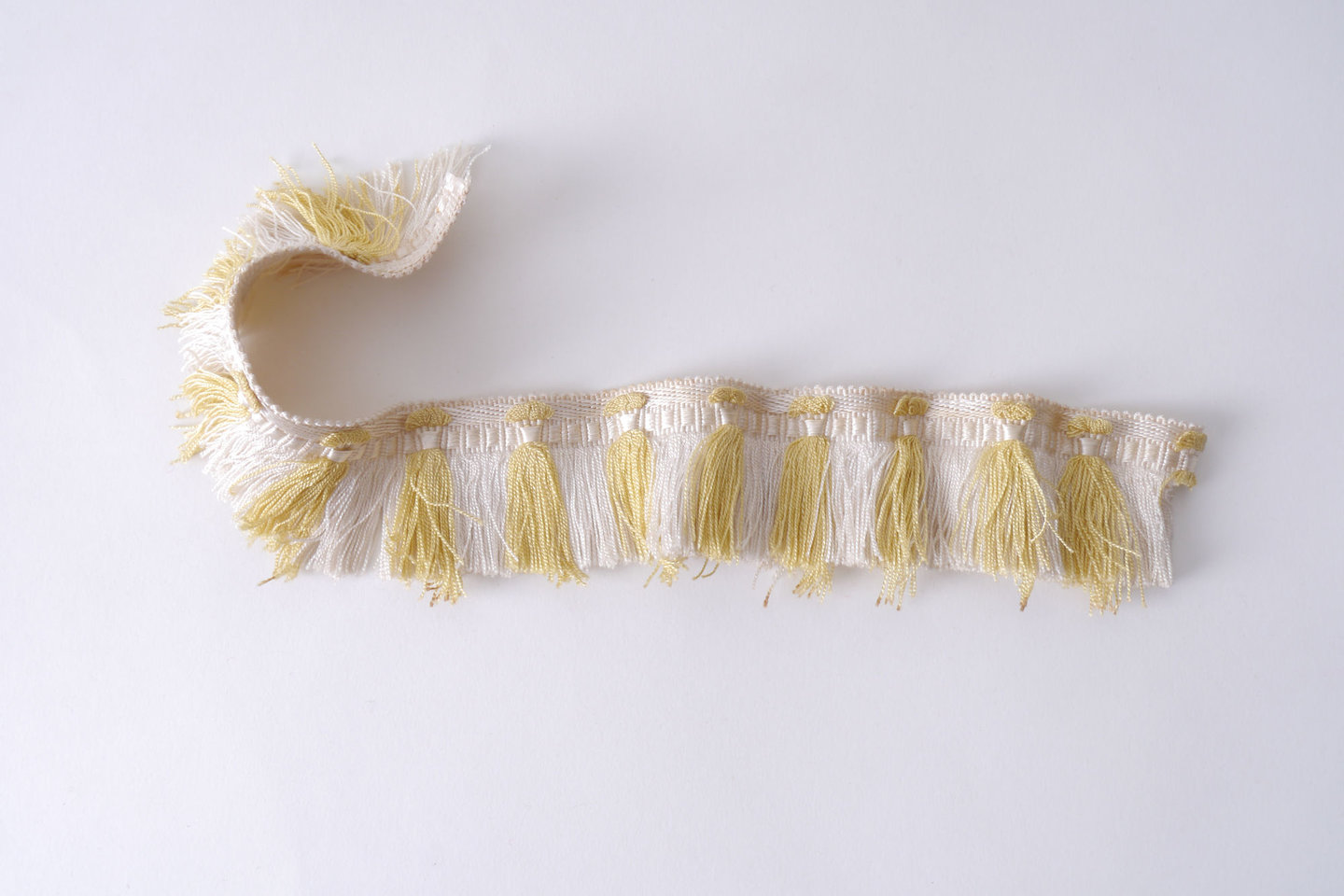 Effilé als onderdeel voor het vervaardigen van passement