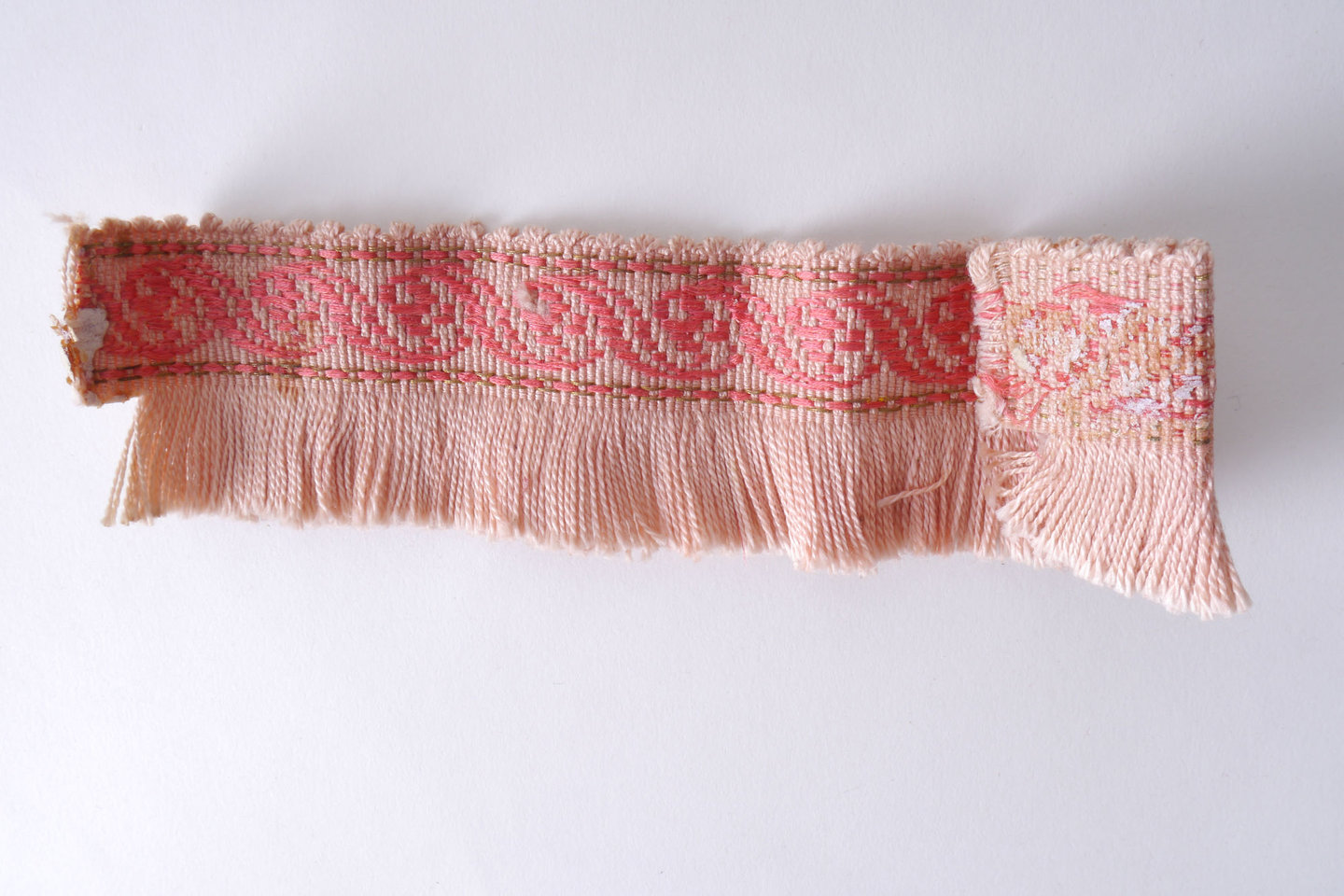 Effilé als onderdeel voor het vervaardigen van passement