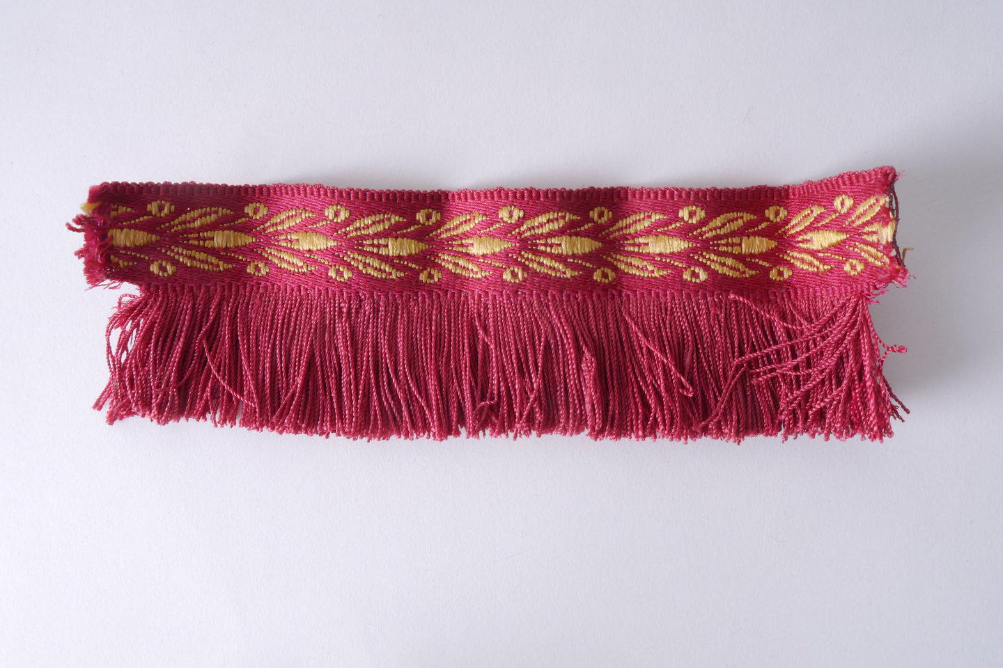 Effilé als onderdeel voor het vervaardigen van passement