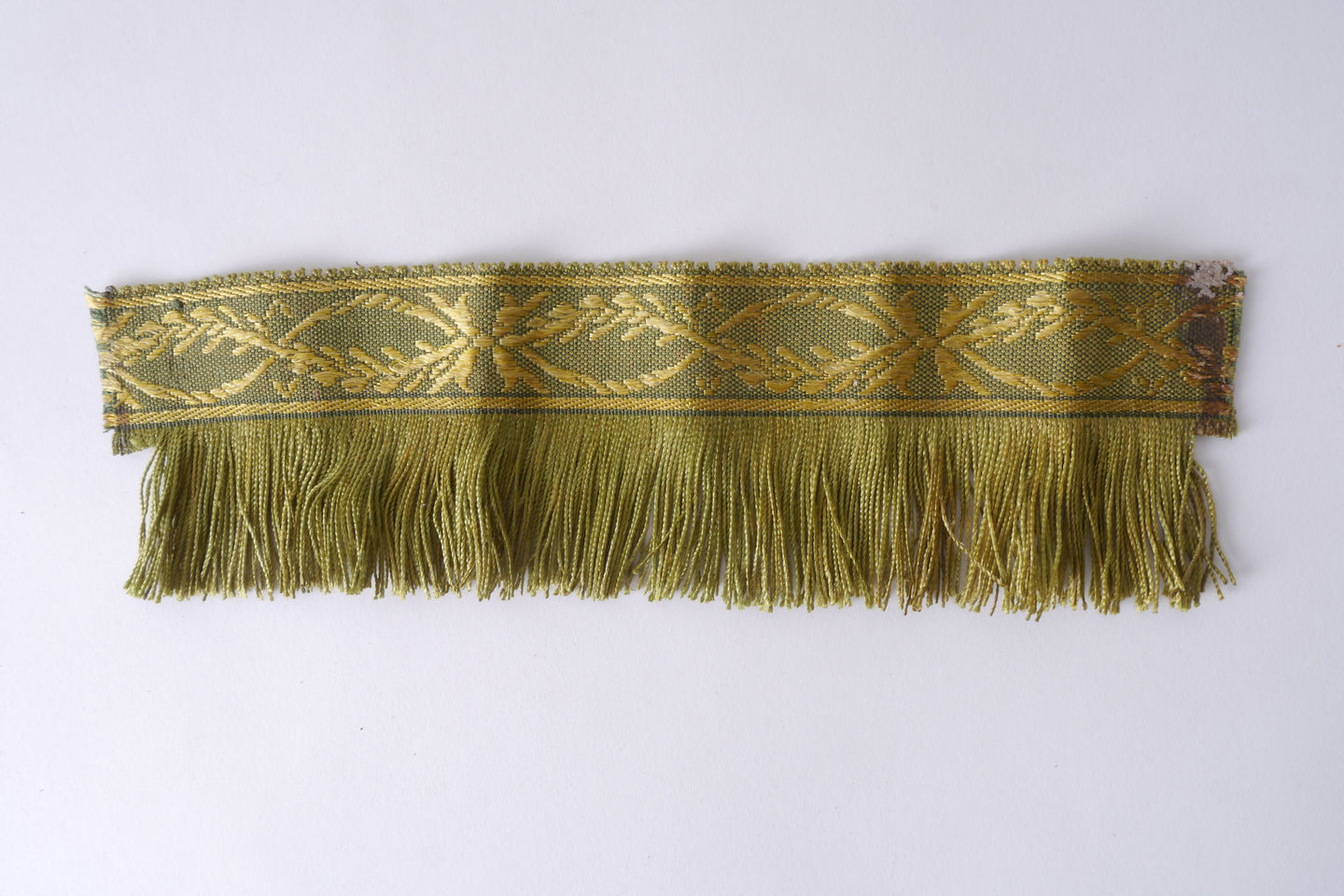 Effilé als onderdeel voor het vervaardigen van passement