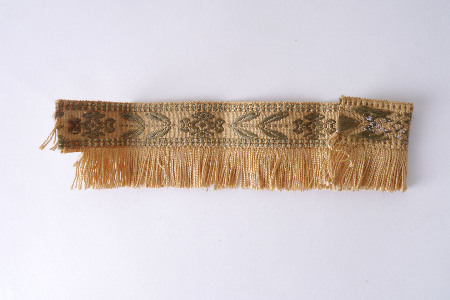 Effilé als onderdeel voor het vervaardigen van passement