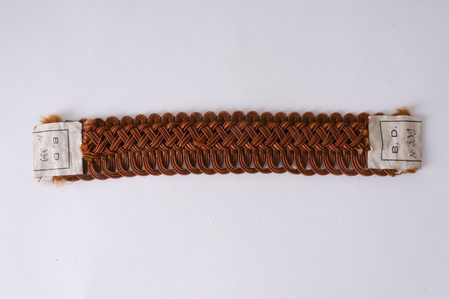 Crête als ornament voor het vervaardigen van passement