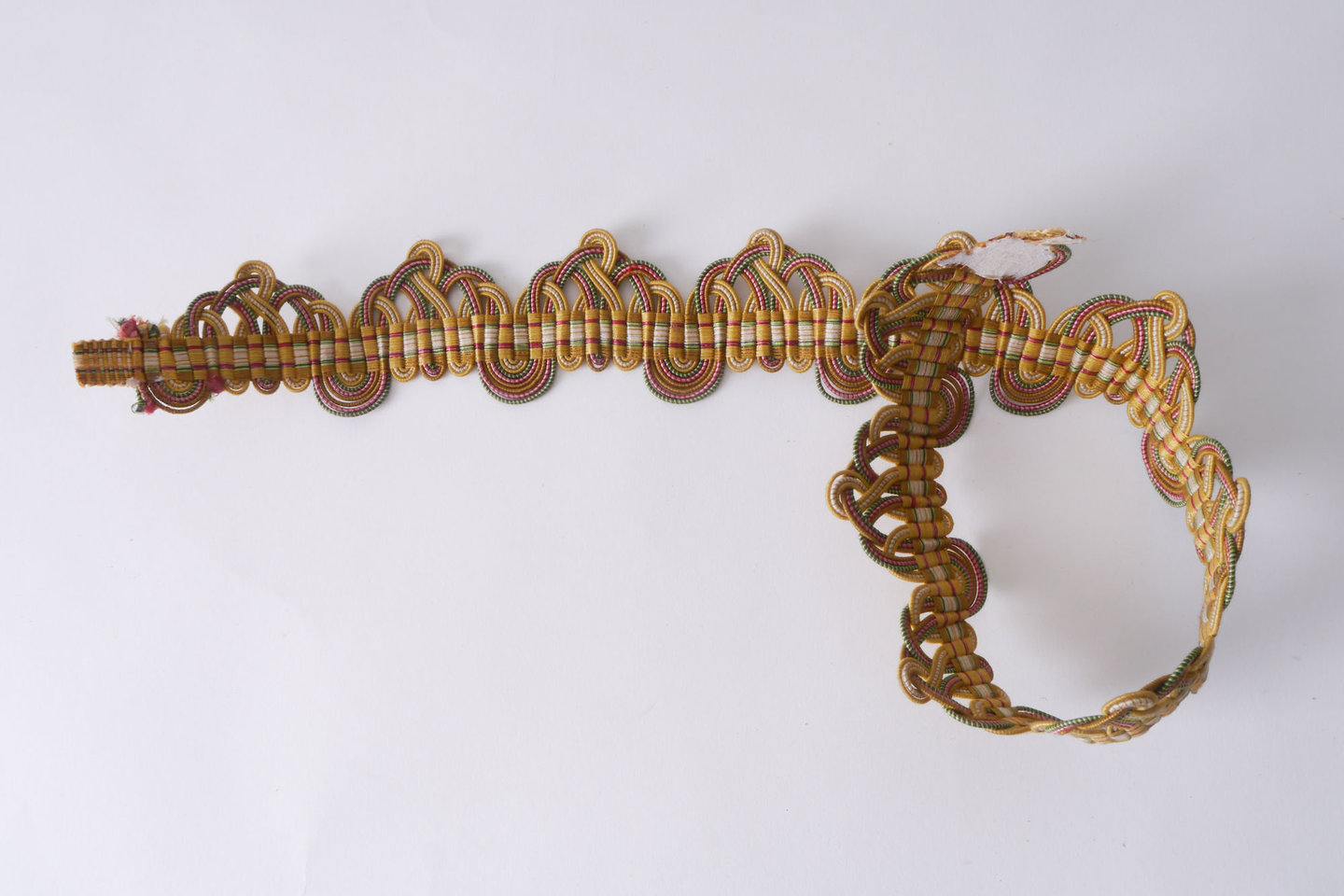 Crête als ornament voor het vervaardigen van passement