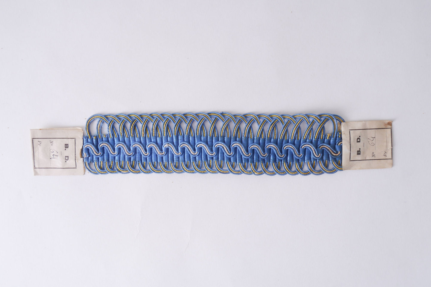 Crête als ornament voor het vervaardigen van passement