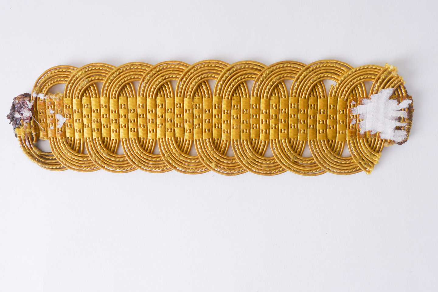 Crête als ornament voor het vervaardigen van passement