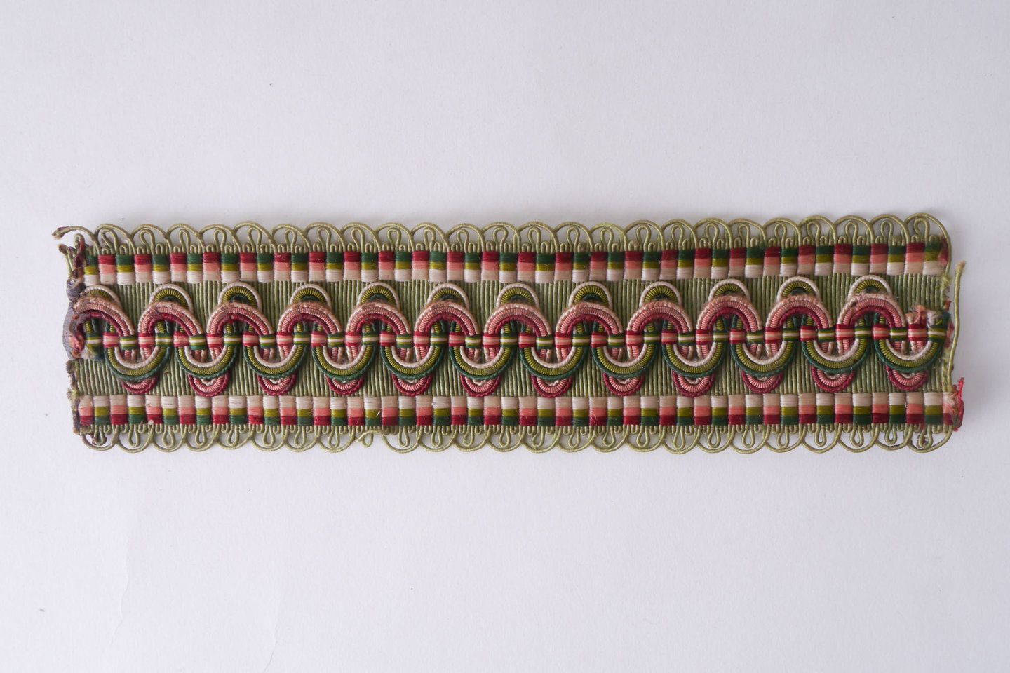 Crête als ornament voor het vervaardigen van passement