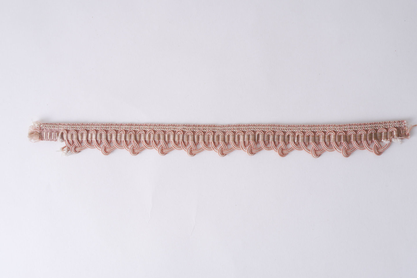 Crête als ornament voor het vervaardigen van passement