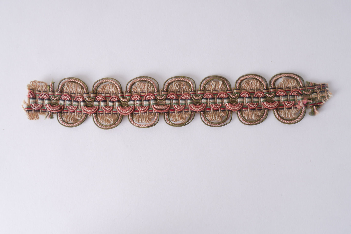 Crête als ornament voor het vervaardigen van passement