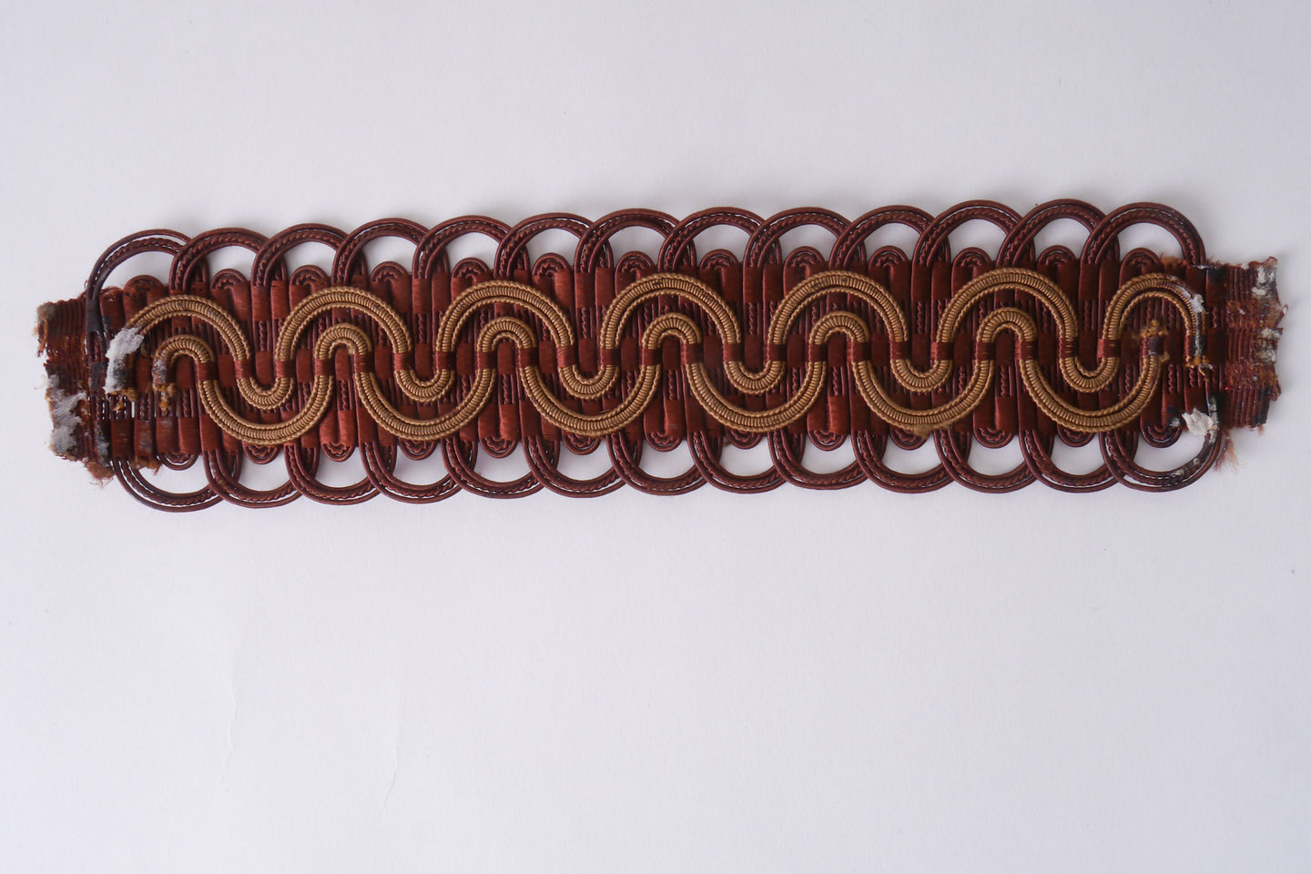 Crête als ornament voor het vervaardigen van passement