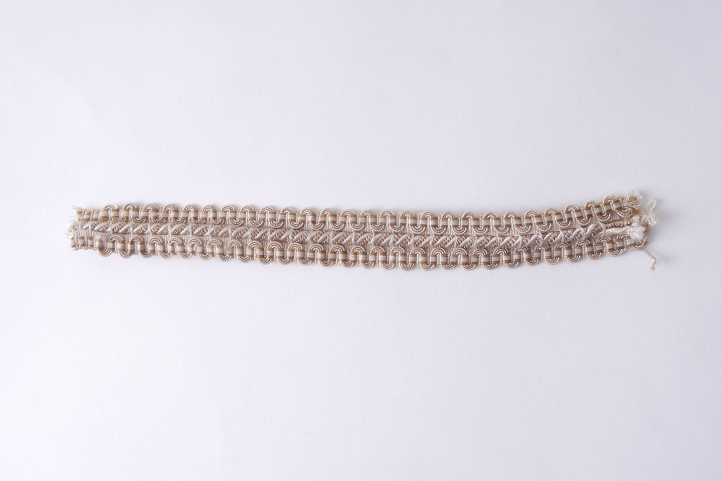 Galon of boord als onderdeel voor het vervaardigen van passement