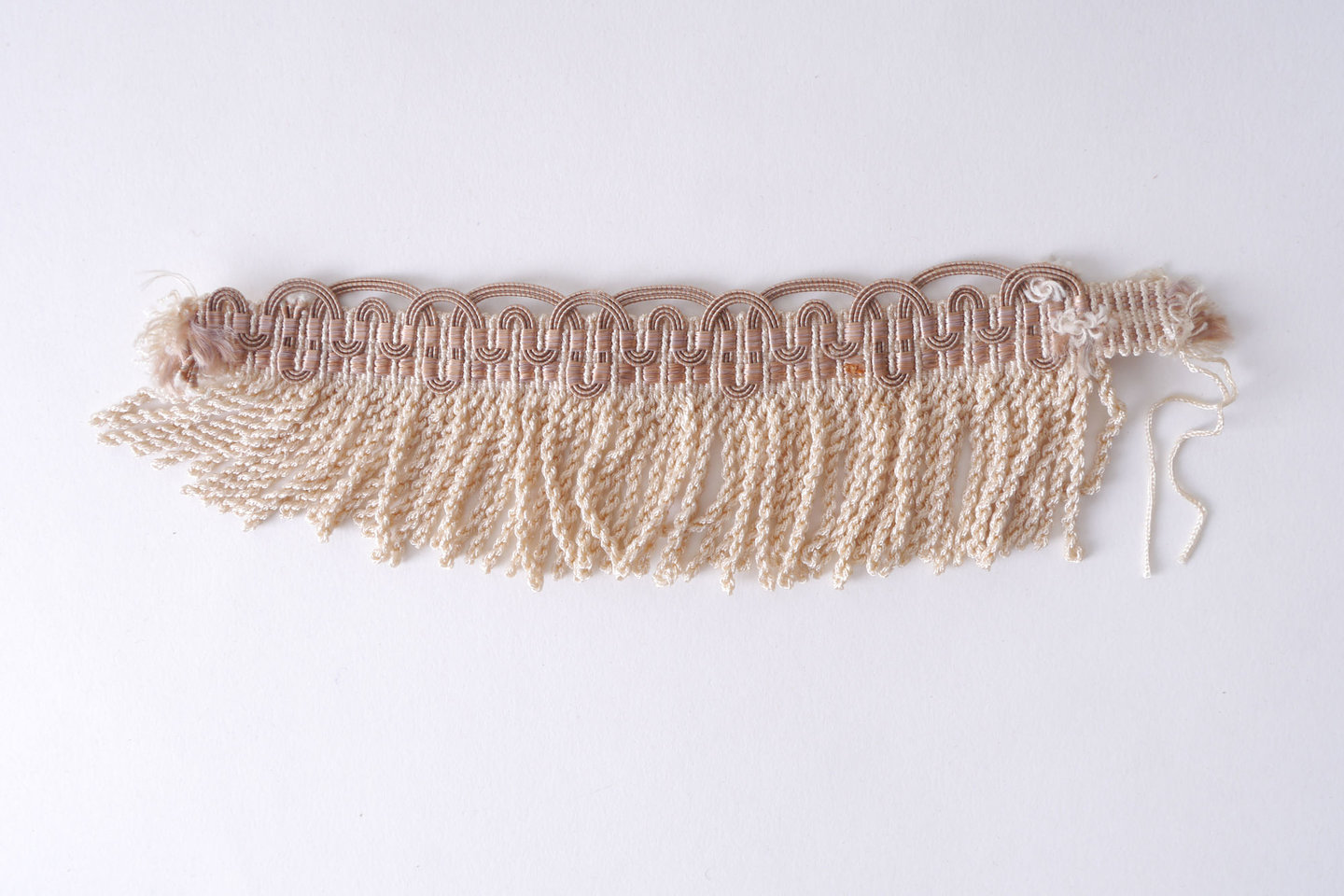 Frange als onderdeel voor het vervaardigen van passement