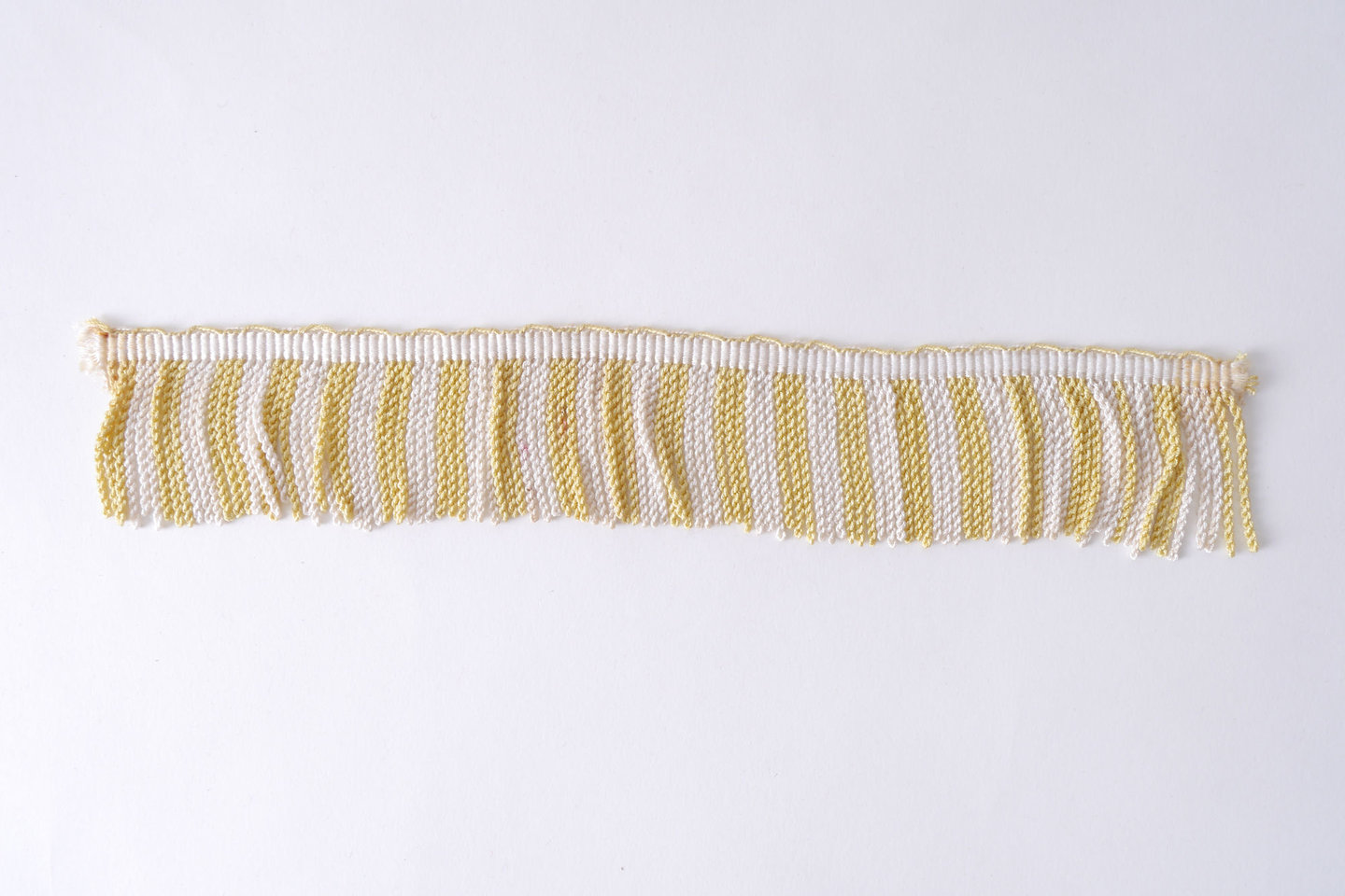 Frange als onderdeel voor het vervaardigen van passement