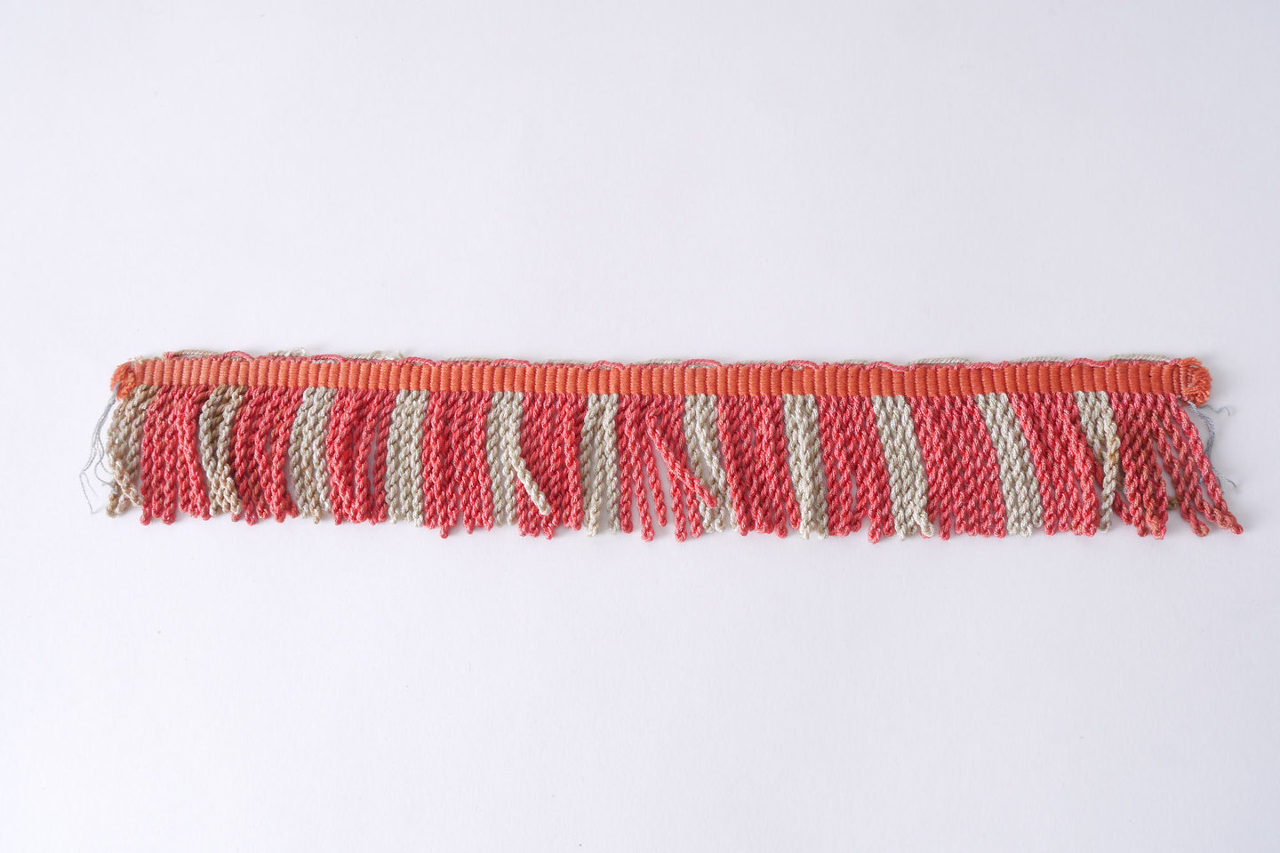 Frange als onderdeel voor het vervaardigen van passement