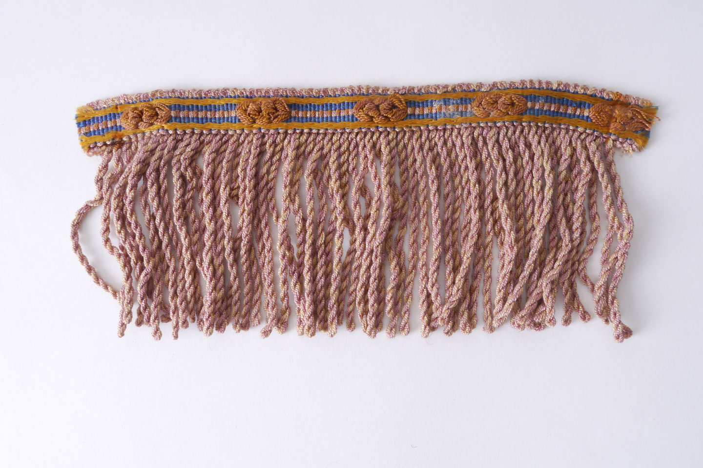 Frange als onderdeel voor het vervaardigen van passement