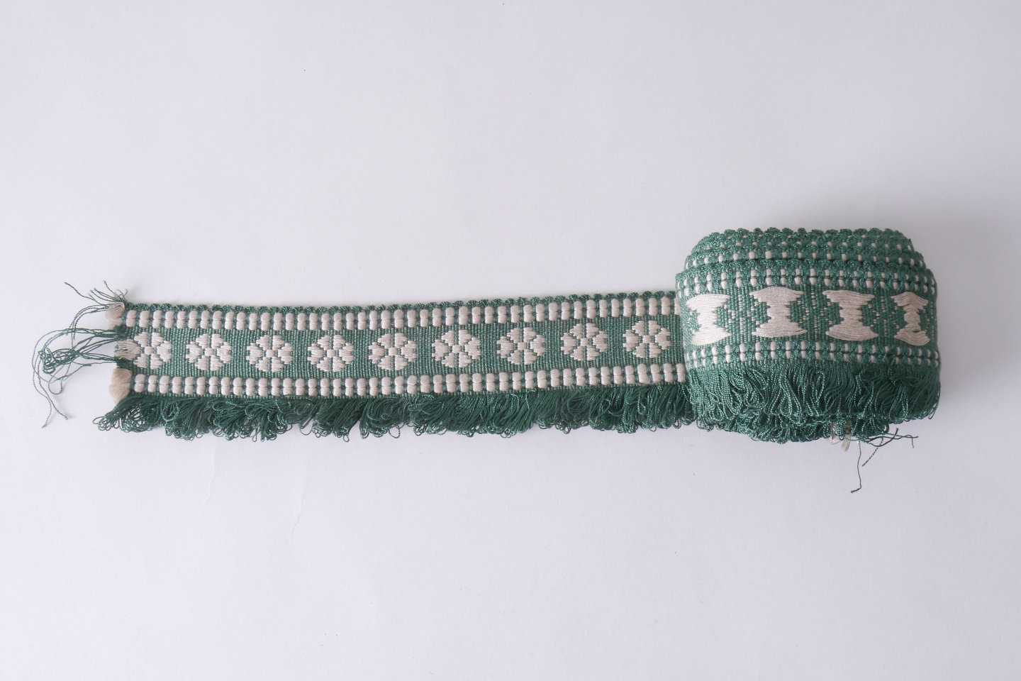 Effilé als onderdeel voor het vervaardigen van passement