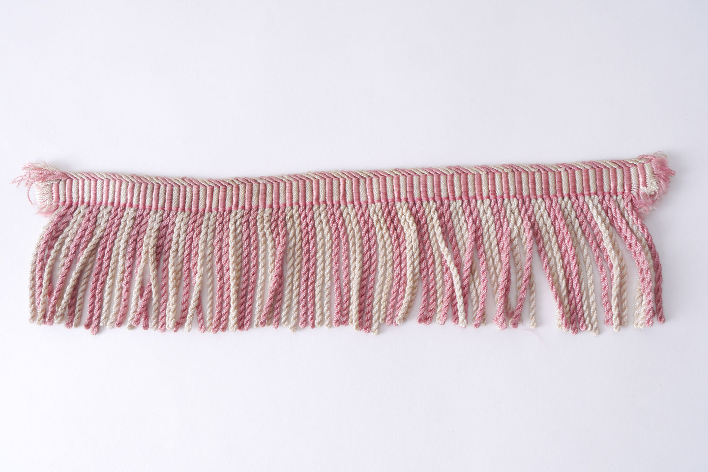 Frange als onderdeel voor het vervaardigen van passement