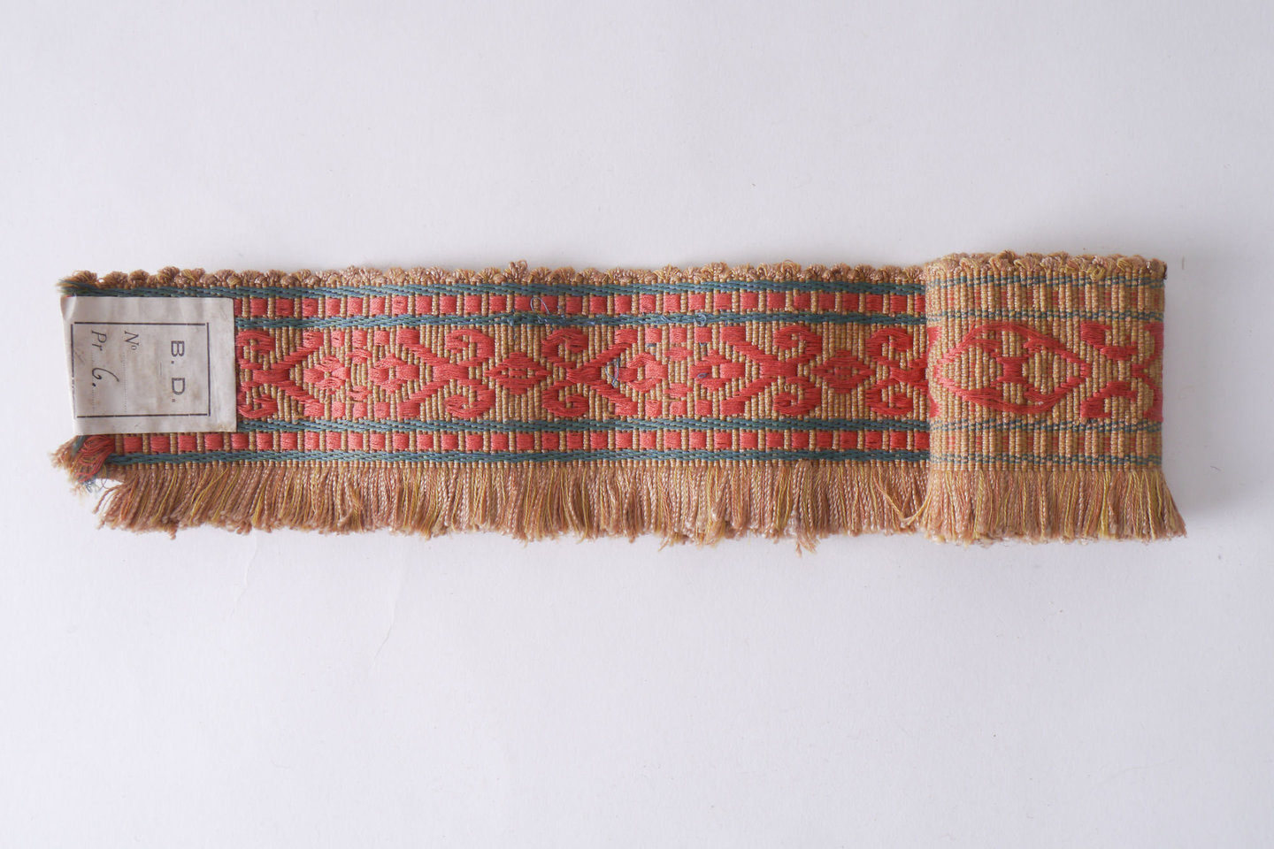 Effilé als onderdeel voor het vervaardigen van passement