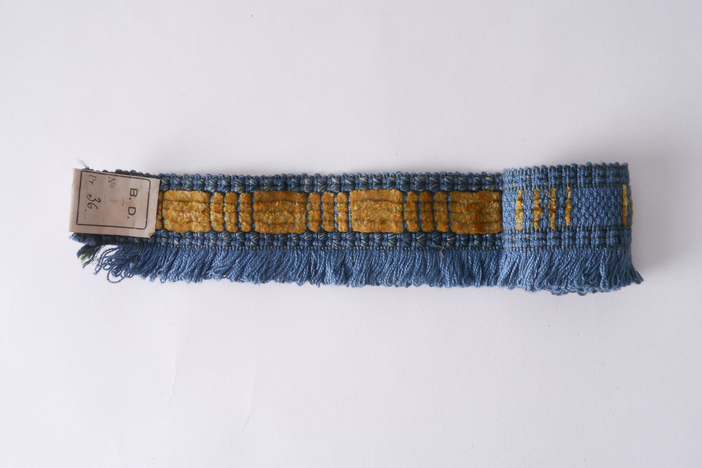 Effilé als onderdeel voor het vervaardigen van passement