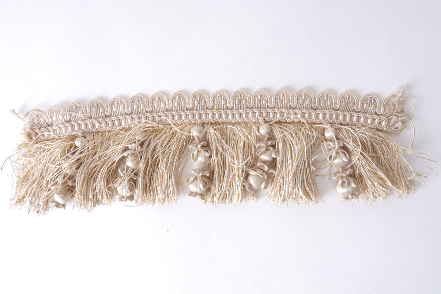 Effilé als onderdeel voor het vervaardigen van passement