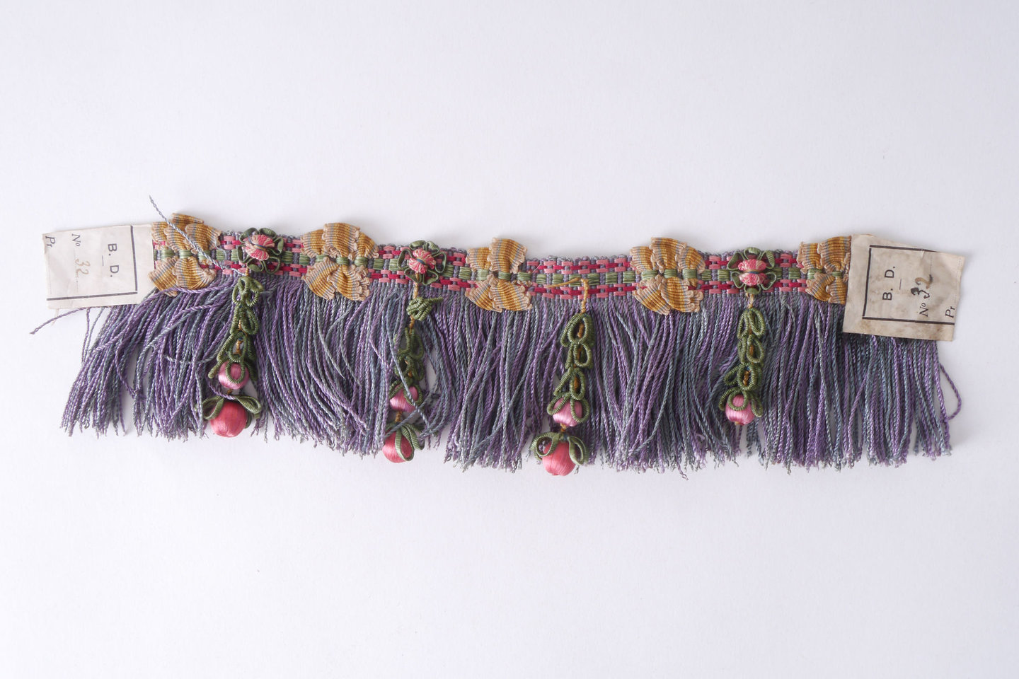 Effilé als onderdeel voor het vervaardigen van passement