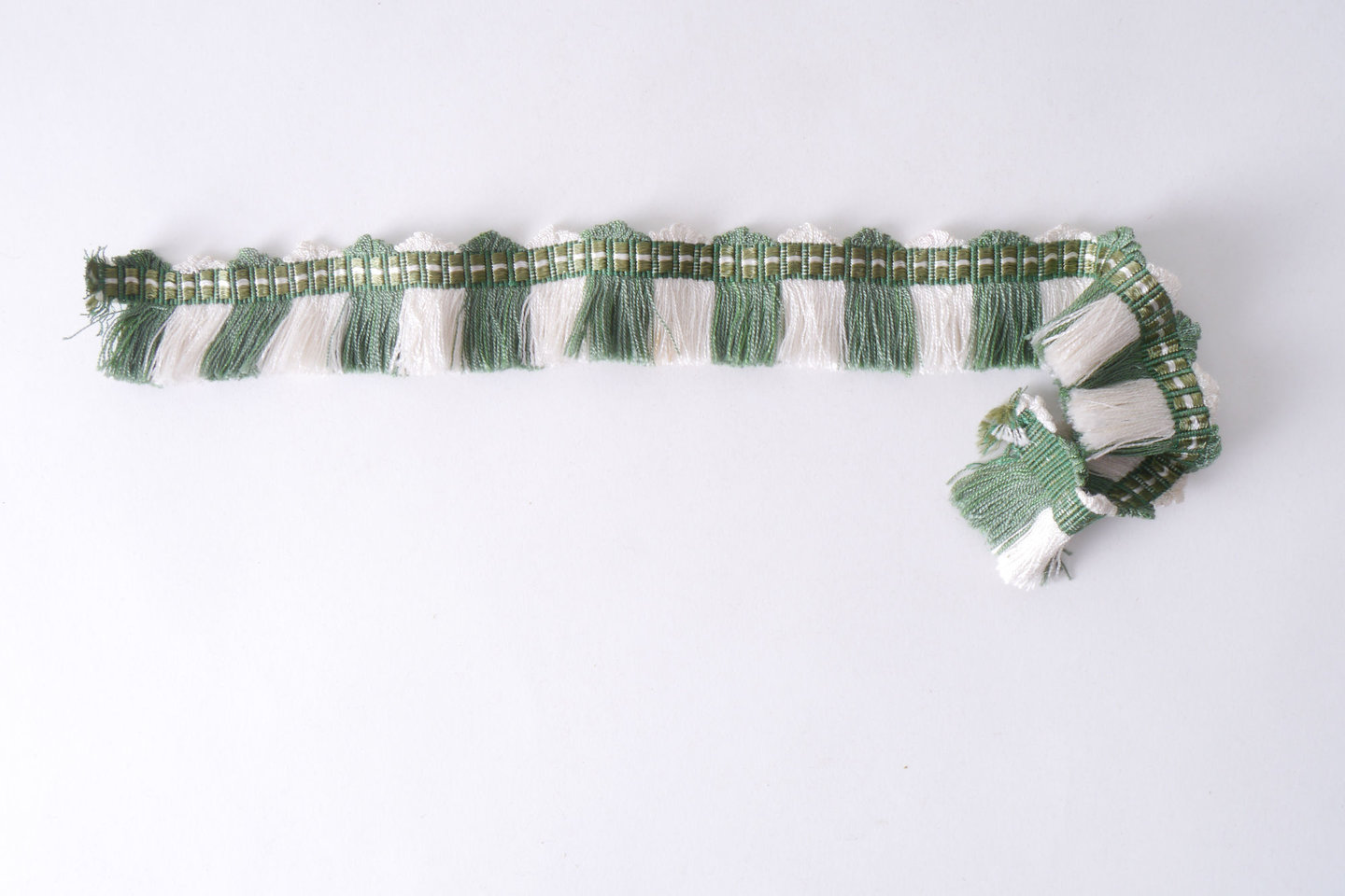 Effilé als onderdeel voor het vervaardigen van passement