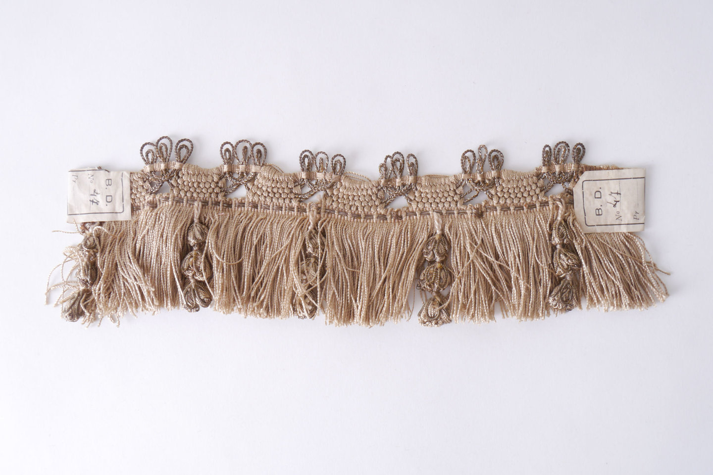 Effilé als onderdeel voor het vervaardigen van passement