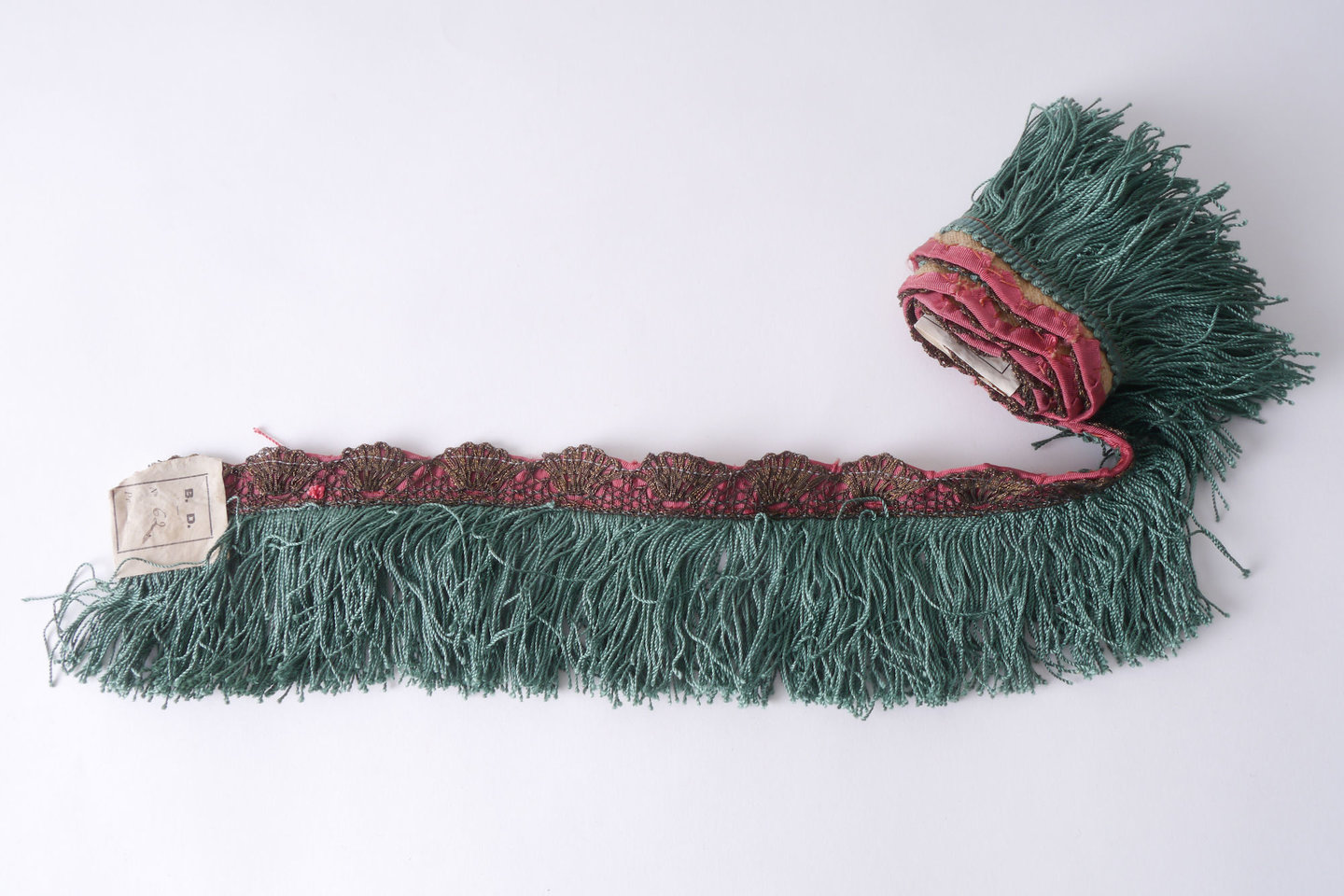 Effilé als onderdeel voor het vervaardigen van passement