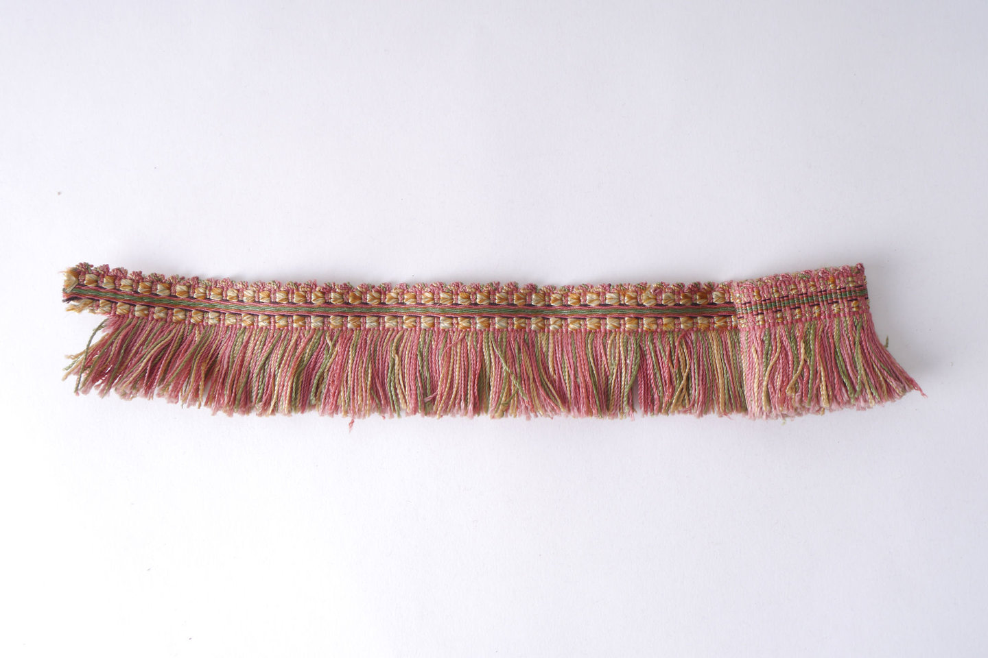 Effilé als onderdeel voor het vervaardigen van passement