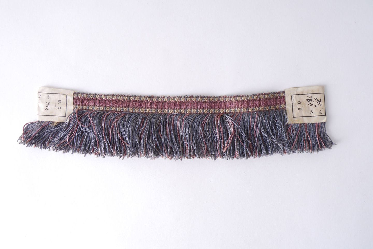 Effilé als onderdeel voor het vervaardigen van passement