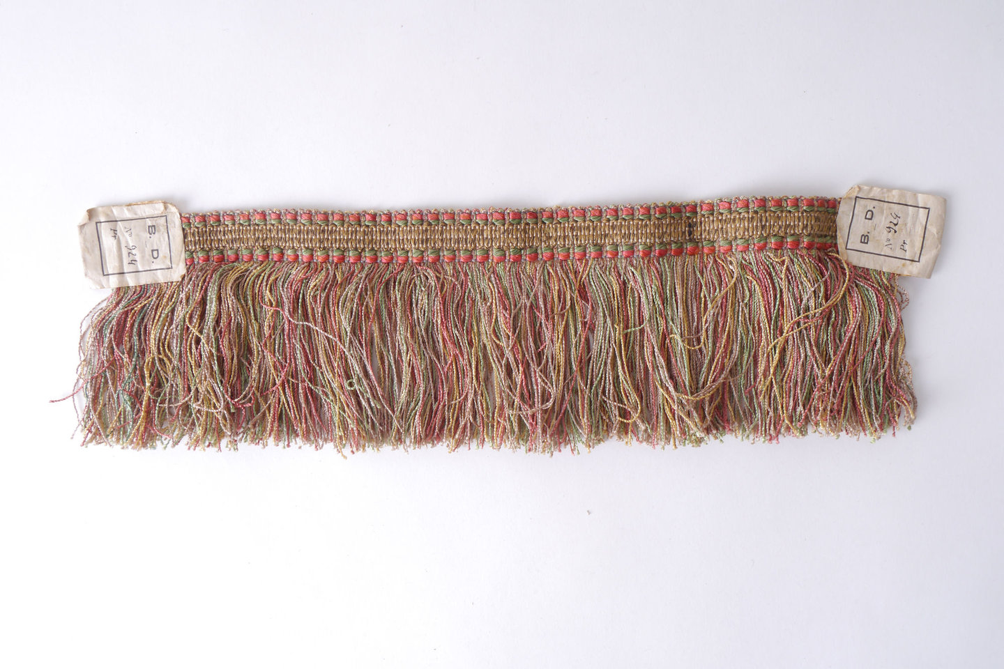 Effilé als onderdeel voor het vervaardigen van passement